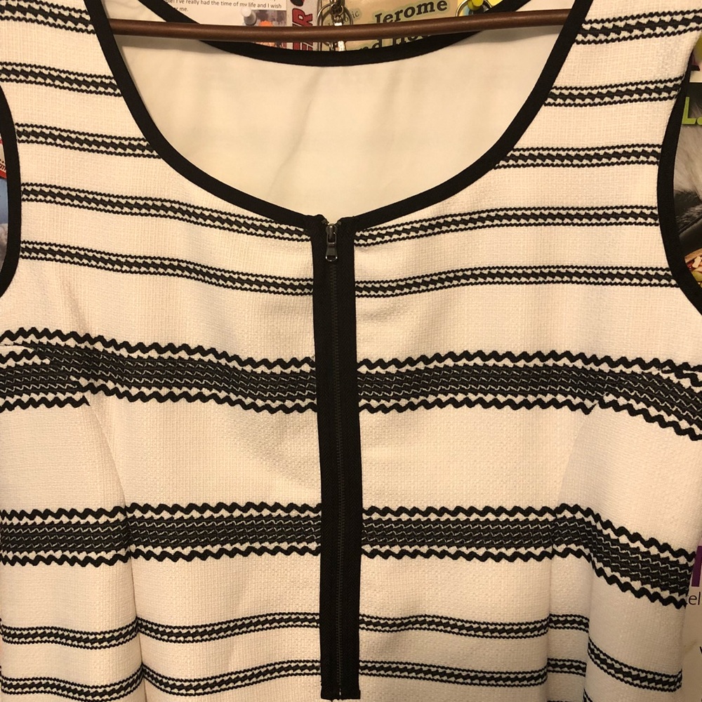Knee Length Quilt-Patterned Dress - Picture 3 of 3